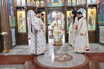 ВАСКРСНИ УТОРАК У ХРАМУ СВЕТОГА САВЕ У КРАГУЈЕВАЧКОМ НАСЕЉУ АЕРОДРОМ