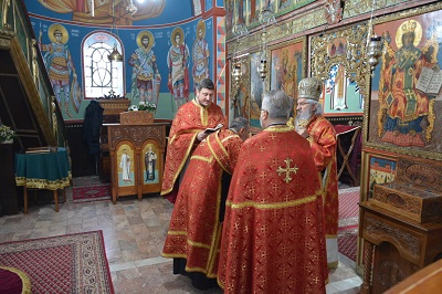 СВЕТА ЛИТУРГИЈА У СТАРОЈ ЦРКВИ У КРАГУЈЕВЦУ