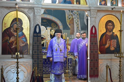 СВЕТА ЛИТУРГИЈА ПРЕЂЕОСВЕЋЕНИХ ДАРОВА У САБОРНОМ ХРАМУ У КРАГУЈЕВЦУ