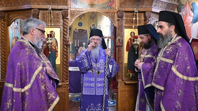 ЛИТУРГИЈСКО САБРАЊЕ У МАНАСТИРУ ТРЕСИЈЕ