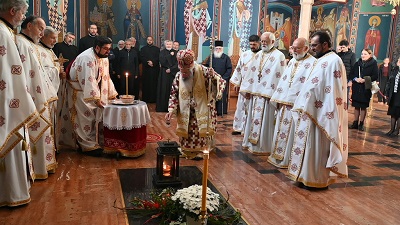 ЛИТУРГИЈСКИ ПОМЕН БЛАЖЕНОПОЧИВШЕМ ЕПИСКОПУ ВАЛЕРИЈАНУ (СТЕФАНОВИЋУ) У КРАГУЈЕВЦУ