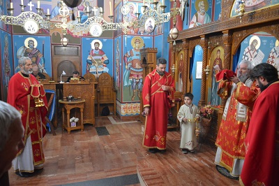 СВЕТА АРХИЈЕРЕЈСКА ЛИТУРГИЈА У ВИНОГРАДИМА
